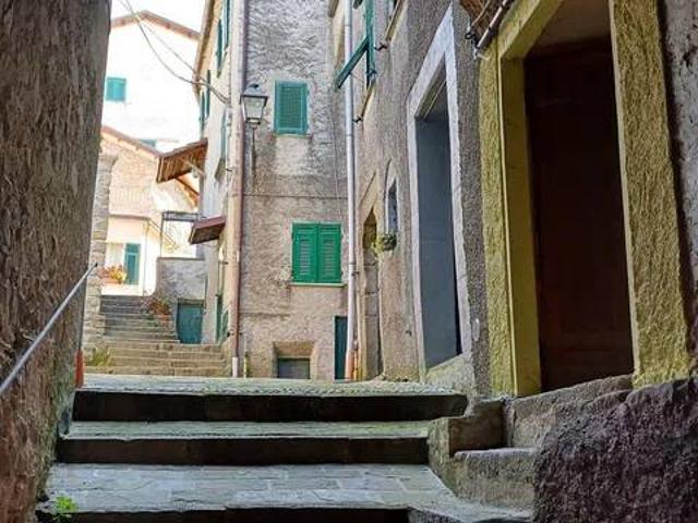 Appartamento in vendita a Sesta Godano SP
