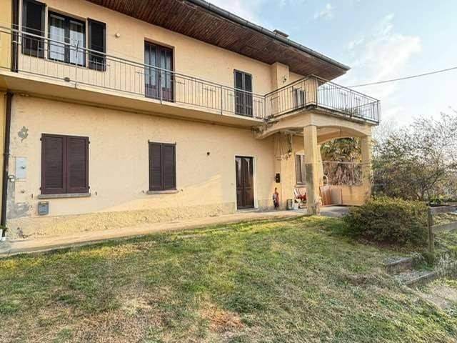 Appartamento in vendita a Sesto Calende VA