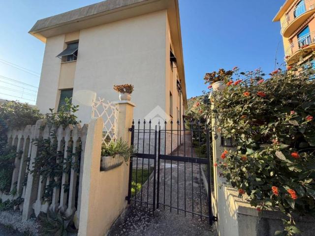 Appartamento in vendita a Sestri Levante GE