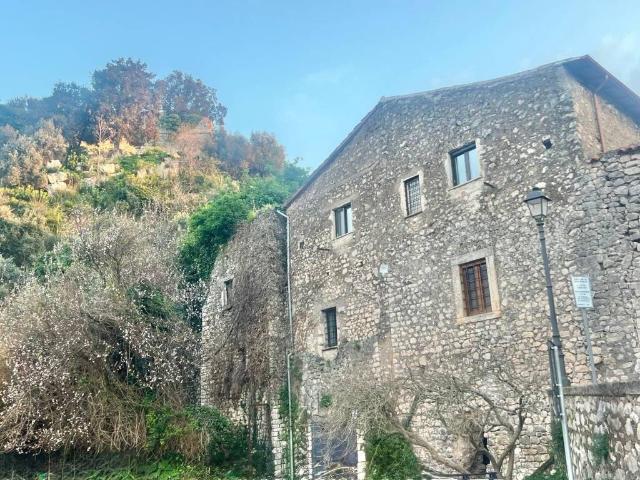 Appartamento in vendita a Sermoneta LT
