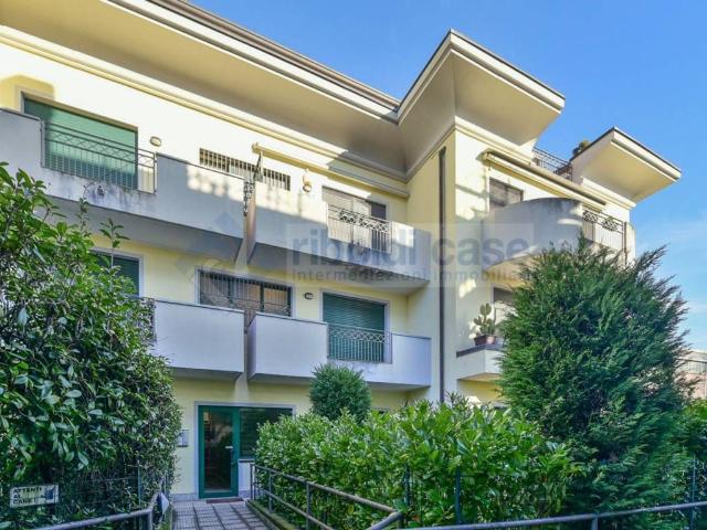 Appartamento in vendita a Seregno MB