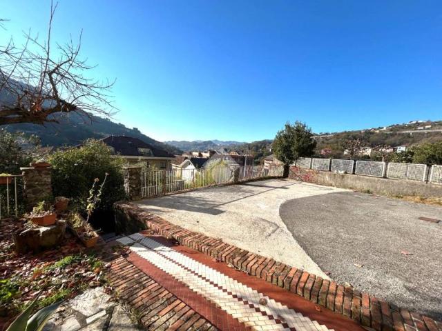 Appartamento in vendita a Serra Riccò GE