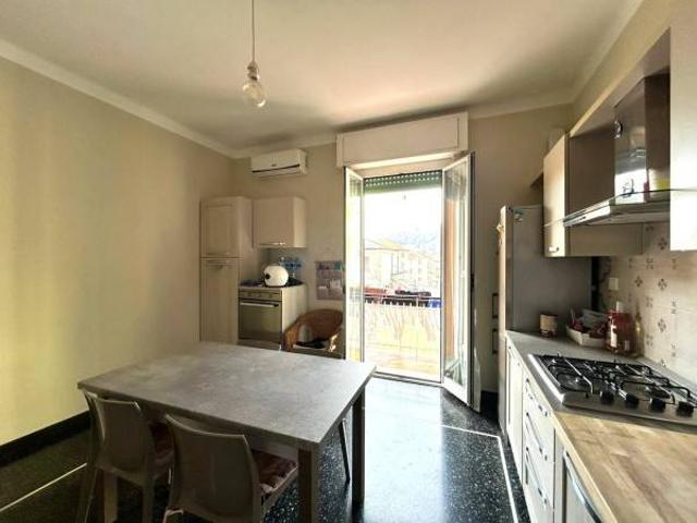 Appartamento in vendita a Serra Riccò GE