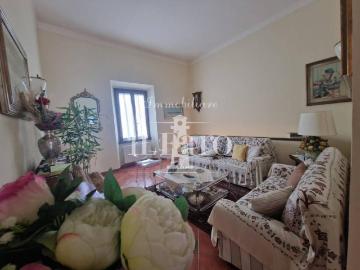 Appartamento in vendita a Signa FI