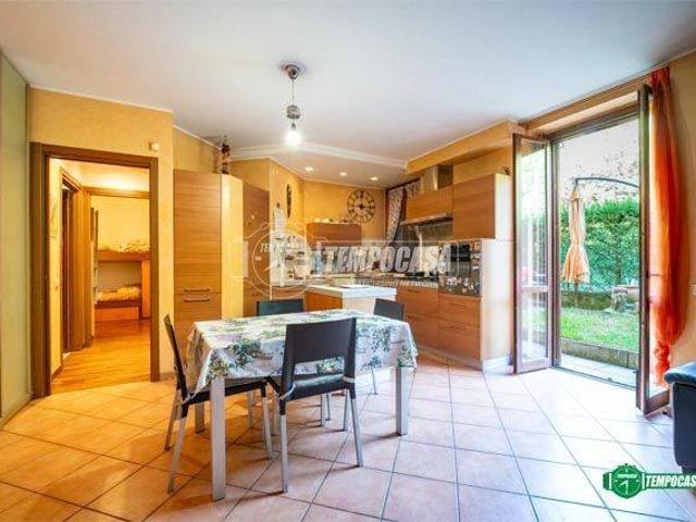 Appartamento in vendita a Sirone LC
