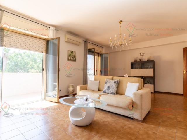 Appartamento in vendita a Siracusa, Mazzarrona