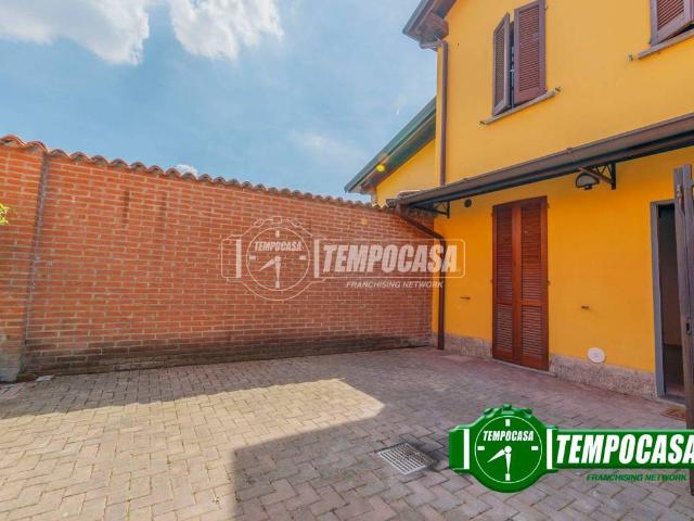 Appartamento in vendita a Siziano PV