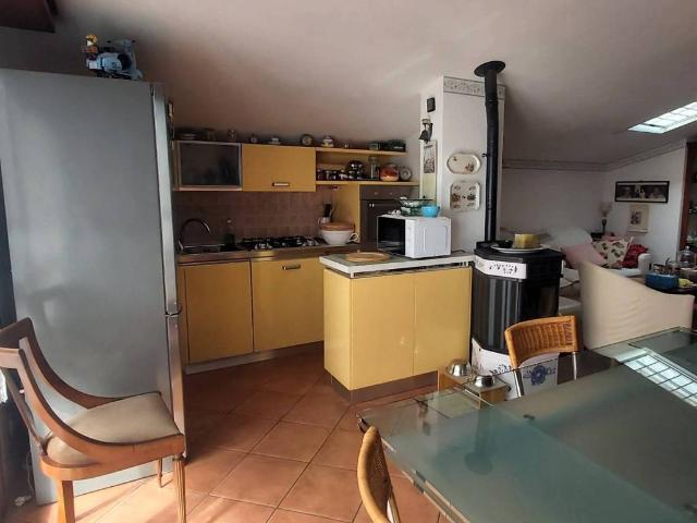 Appartamento in vendita a Solaro MI