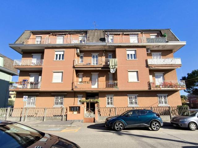 Appartamento in vendita a Solaro MI