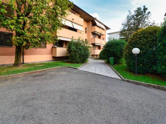 Appartamento in vendita a Solaro MI