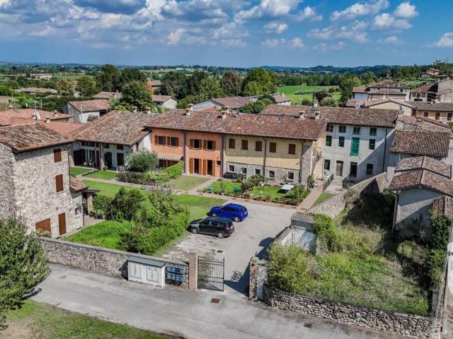 Casa indipendente in vendita a Solferino