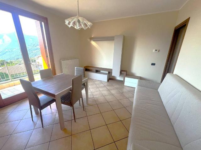 Appartamento in vendita a Solto Collina BG