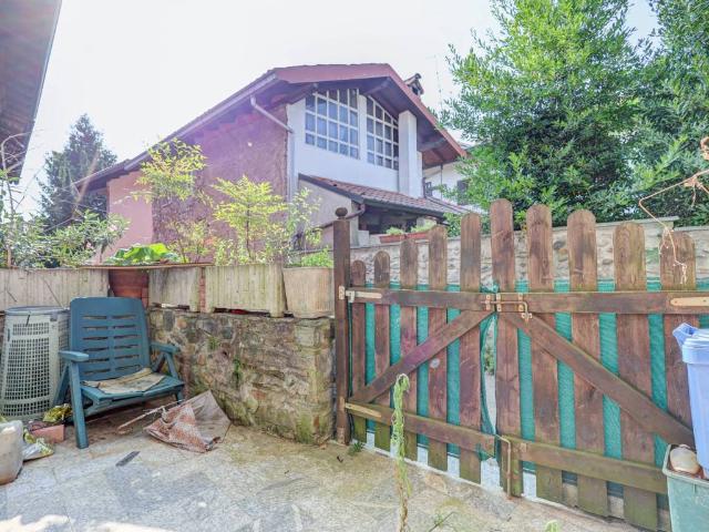 Casa indipendente in vendita a Somma Lombardo VA