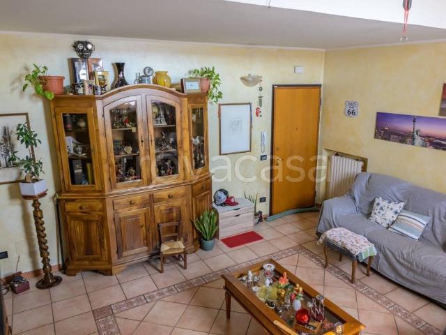 Appartamento in vendita a Sona via Beccarie