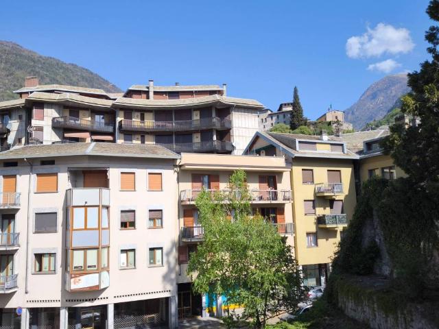 Appartamento in vendita a Sondrio SO