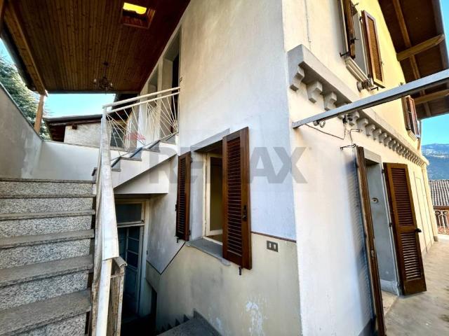 Casa indipendente in vendita a Songavazzo BG