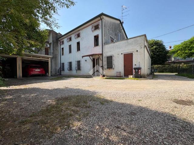 Appartamento in vendita a Sorgà via Roma, 10