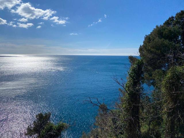 Appartamento in vendita a Sori GE