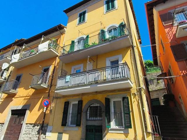 Appartamento in vendita a Soriano nel Cimino VT