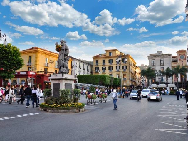 Appartamento in vendita a Sorrento NA
