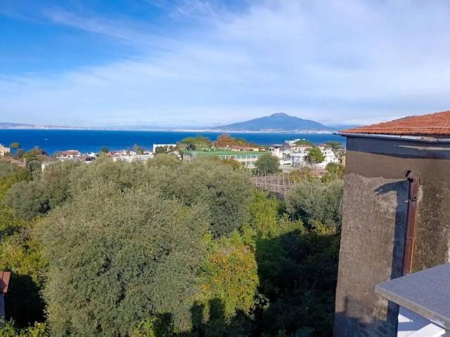 Appartamento in vendita a Sorrento NA