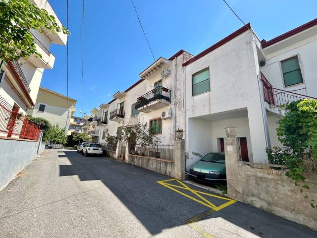 Appartamento in vendita a Soverato CZ