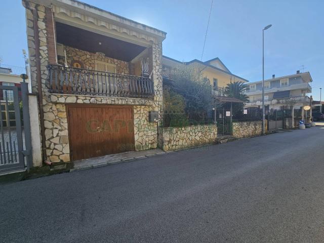 Appartamento in vendita a Sparanise