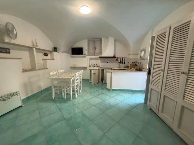 Appartamento in vendita a Sperlonga LT