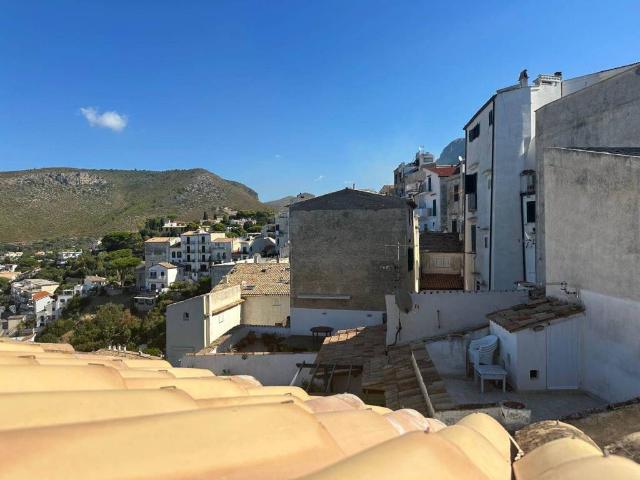 Appartamento in vendita a Sperlonga LT