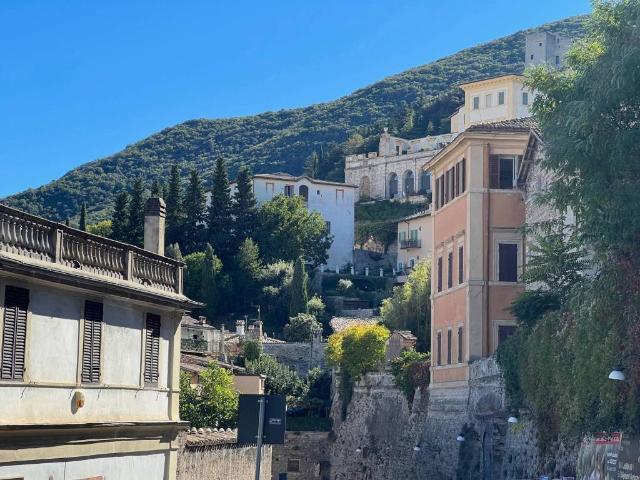 Appartamento in vendita a Spoleto PG