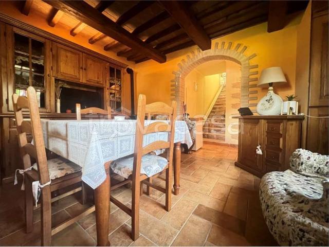 Appartamento in vendita a Spoleto viale Cerquestrette