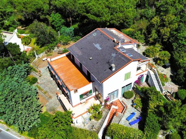 Appartamento in vendita a Spotorno SV