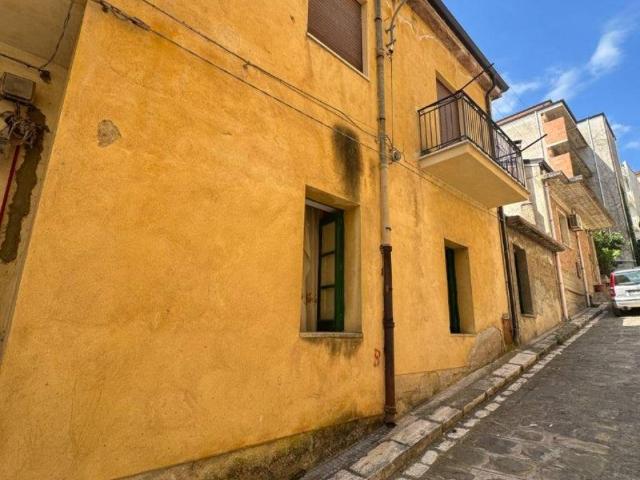 Appartamento in vendita a Tusa ME