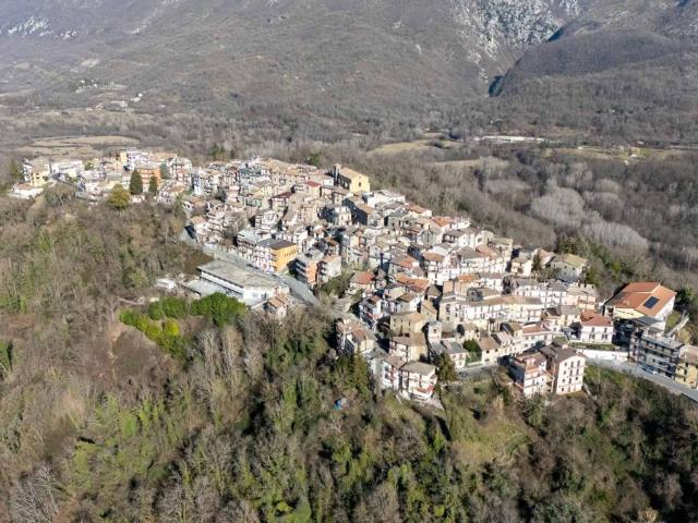Appartamento in vendita a Turania RI