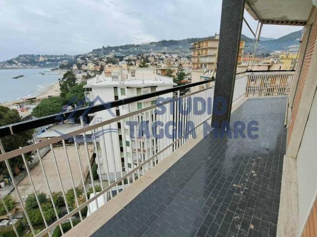 Appartamento in vendita a Taggia IM