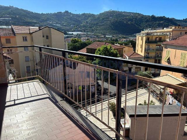 Appartamento in vendita a Taggia IM