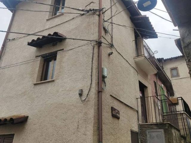 Appartamento in vendita a Tagliacozzo AQ