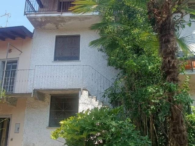 Appartamento in vendita a Taino VA