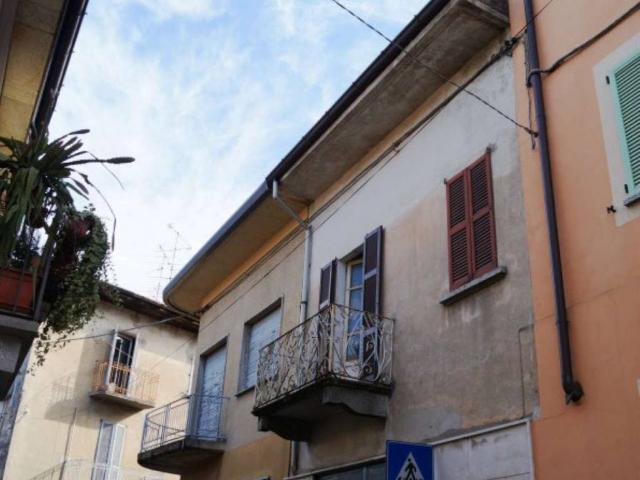 Appartamento in vendita a Taino VA