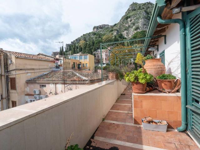 Appartamento in vendita a Taormina ME