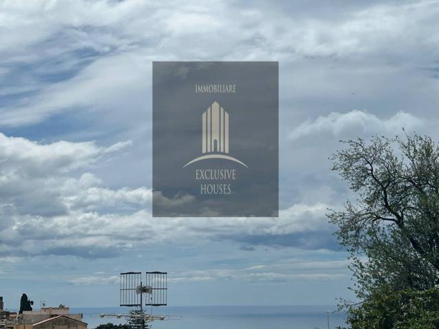Appartamento in vendita a Taormina, Centro