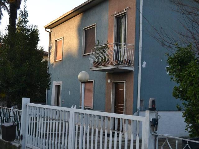 Appartamento in vendita a Terni TR