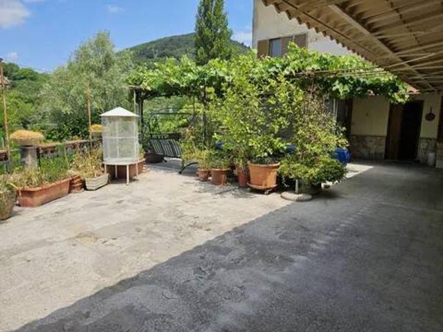 Appartamento in vendita a Terni TR