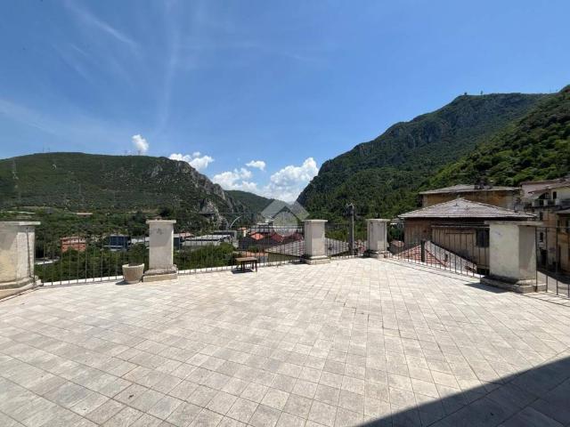 Appartamento in vendita a Terni TR