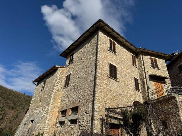 Appartamento in vendita a Terni TR