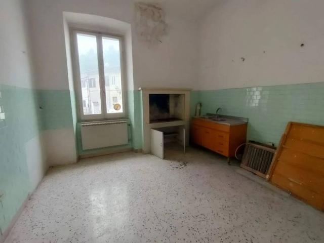 Appartamento in vendita a Terni TR