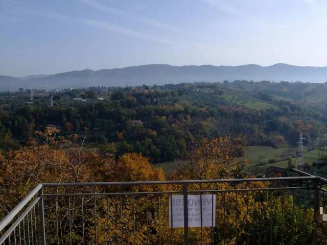 Appartamento in vendita a Terni TR