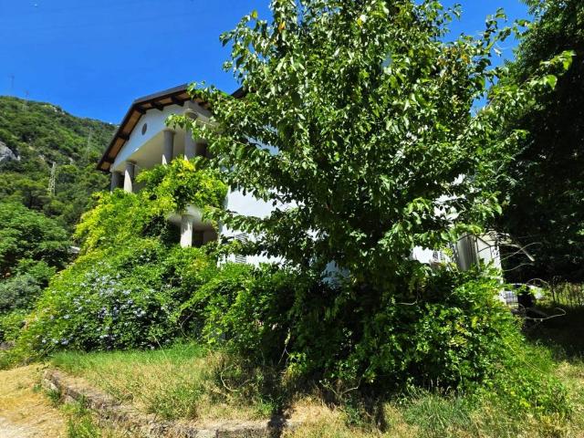 Appartamento in vendita a Terni TR