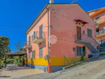 Appartamento in vendita a Teramo TE