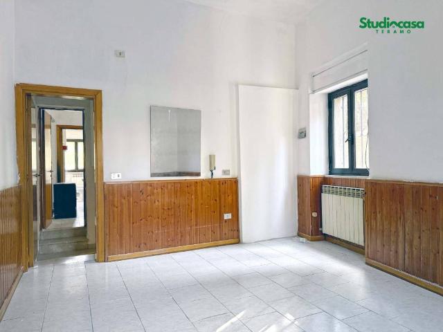 Appartamento in vendita a Teramo TE
